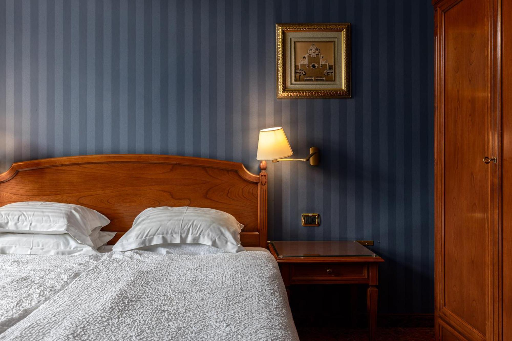 Europa Royale Riga Hotel Cameră foto